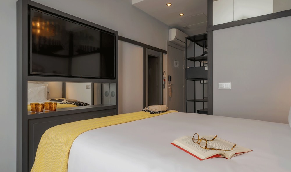 Pousada Alfama — Hotel rooms in Lisbon, Lisboa