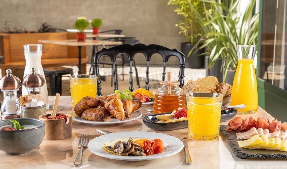 Pousada Alfama — Restaurant & bars in Lisbon, Lisboa