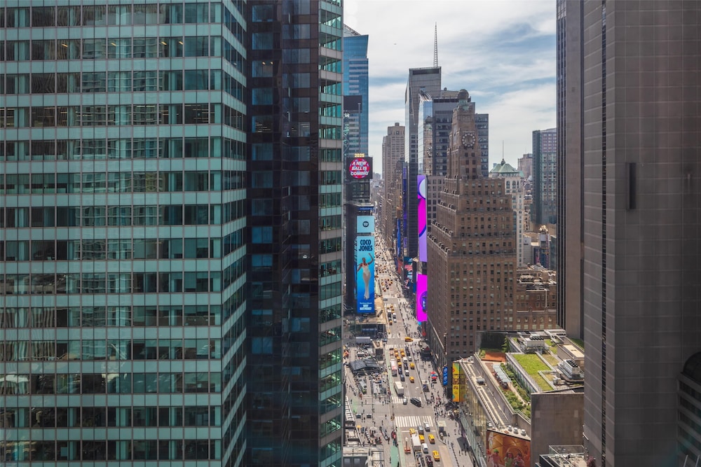 Tempo by Hilton New York Times Square — Attractions in the area in New York City, New York State