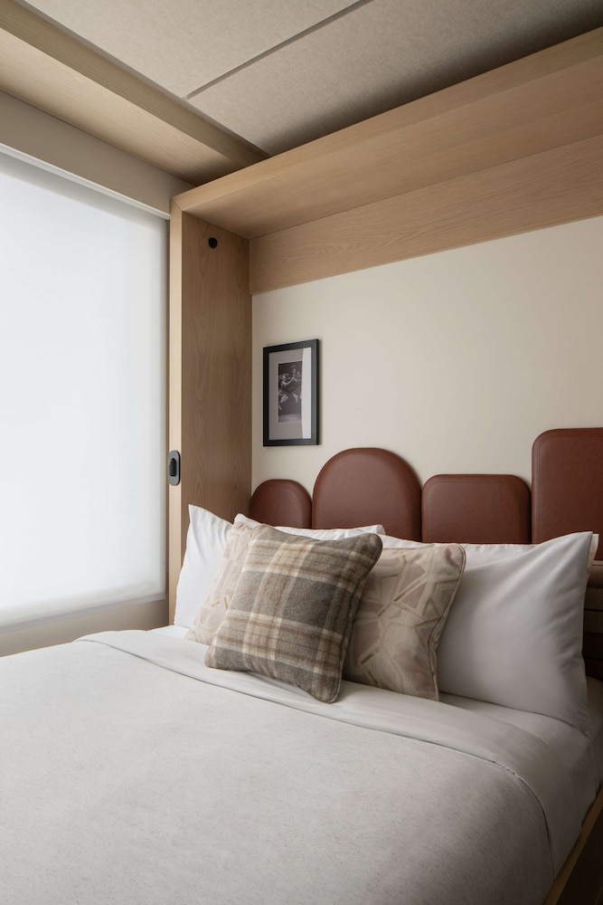 Motto By Hilton New York City Times Square — Hotel rooms in New York City, New York State