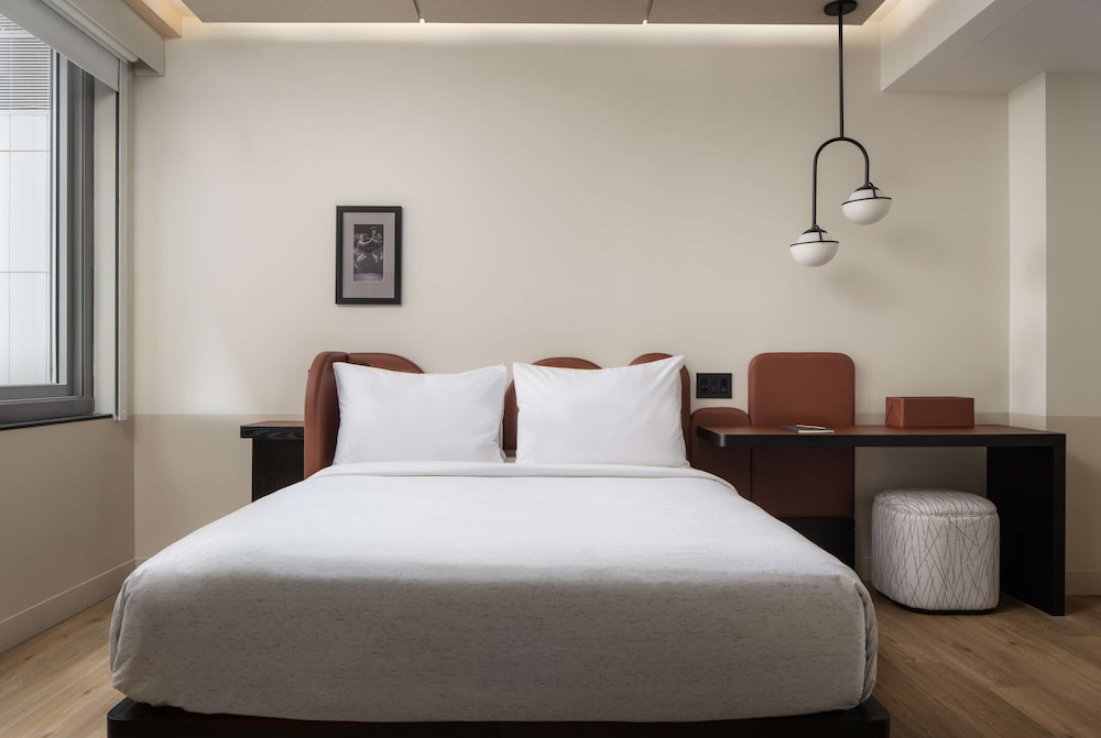 Motto By Hilton New York City Times Square — Hotel rooms in New York City, New York State
