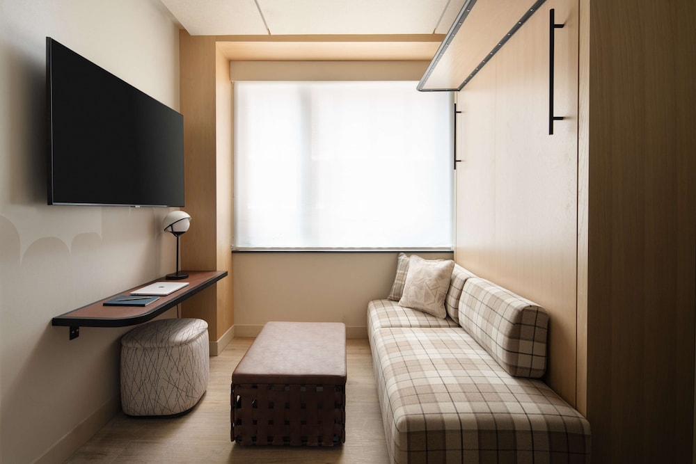 Motto By Hilton New York City Times Square — Hotel rooms in New York City, New York State