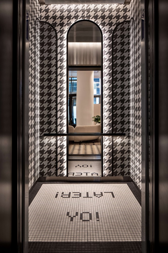 Motto By Hilton New York City Times Square — Hotel building in New York City, New York State