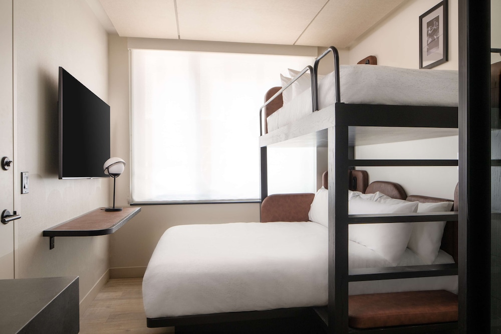Motto By Hilton New York City Times Square — Hotel rooms in New York City, New York State