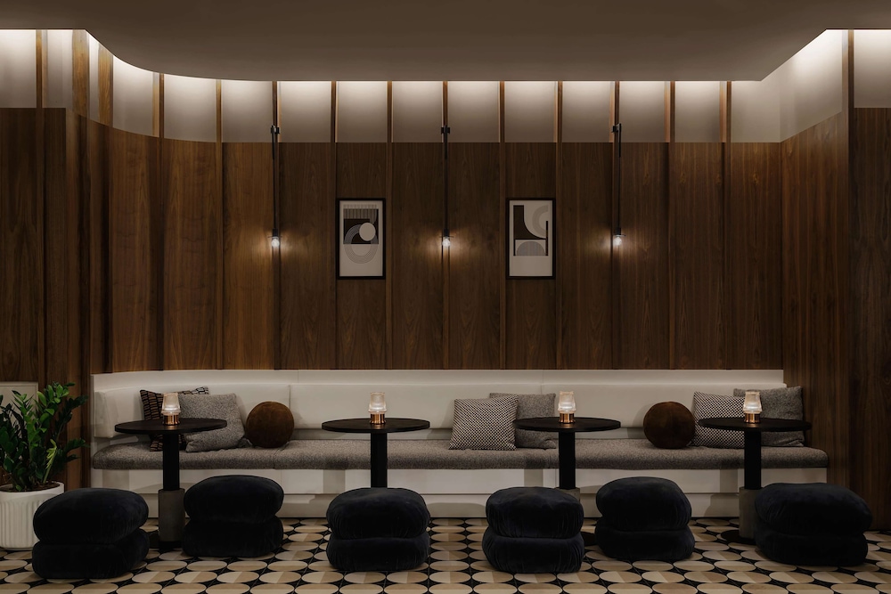 Motto By Hilton New York City Times Square — Restaurant & bars in New York City, New York State