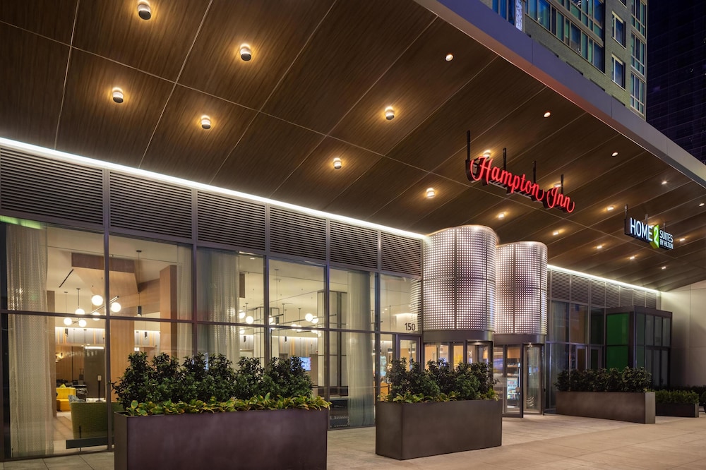 Home2 Suites By Hilton New York Times Square — Hotel building in New York City, New York State