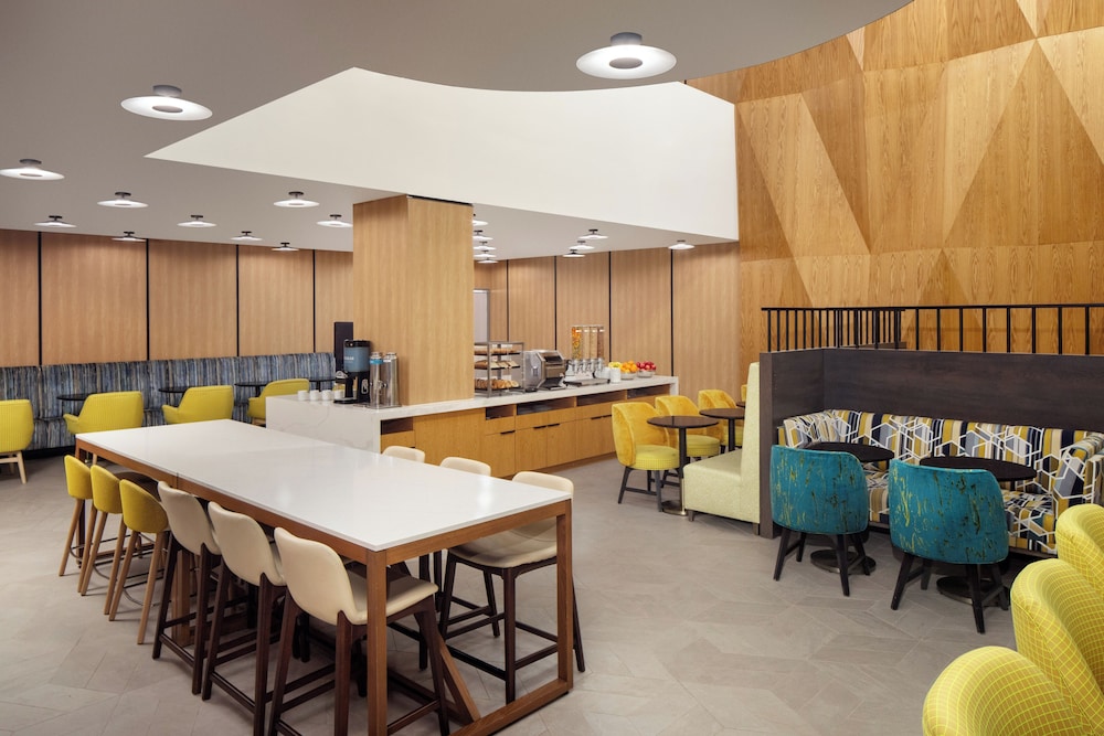 Home2 Suites By Hilton New York Times Square — Restaurant & bars in New York City, New York State