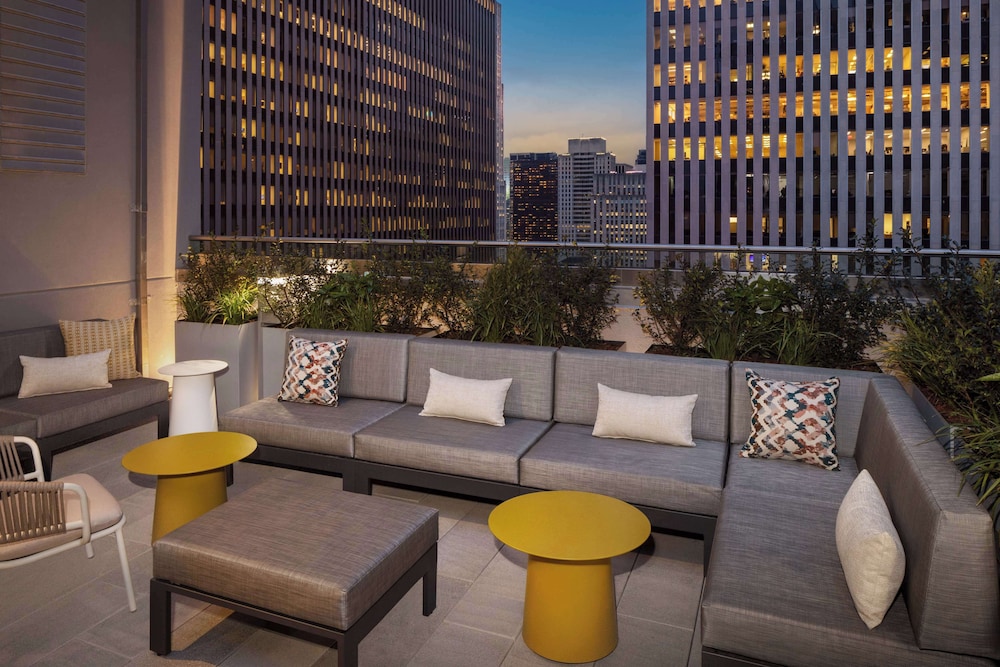Hampton Inn New York Times Square — Hotel building in New York City, New York State