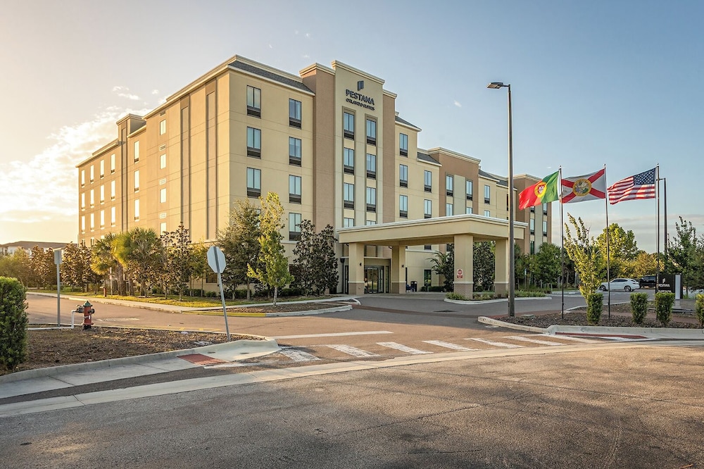 Pestana Orlando Suites - Lake Buena Vista — Hotel building in Orlando, Florida