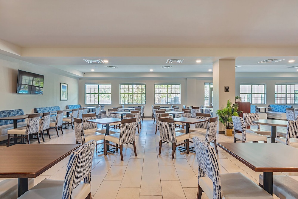 Pestana Orlando Suites - Lake Buena Vista — Restaurant & bars in Orlando, Florida