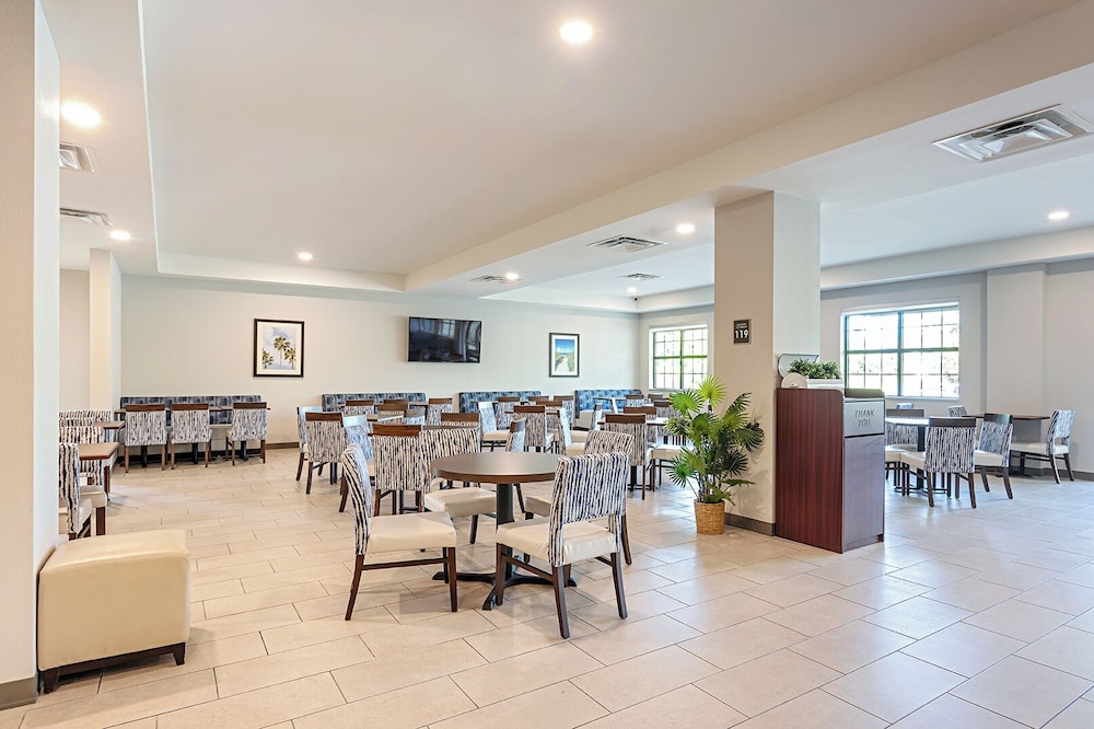 Pestana Orlando Suites - Lake Buena Vista — Restaurant & bars in Orlando, Florida