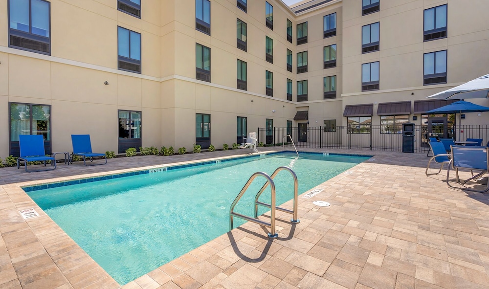 Pestana Orlando Suites - Lake Buena Vista — Swimming pool in Orlando, Florida