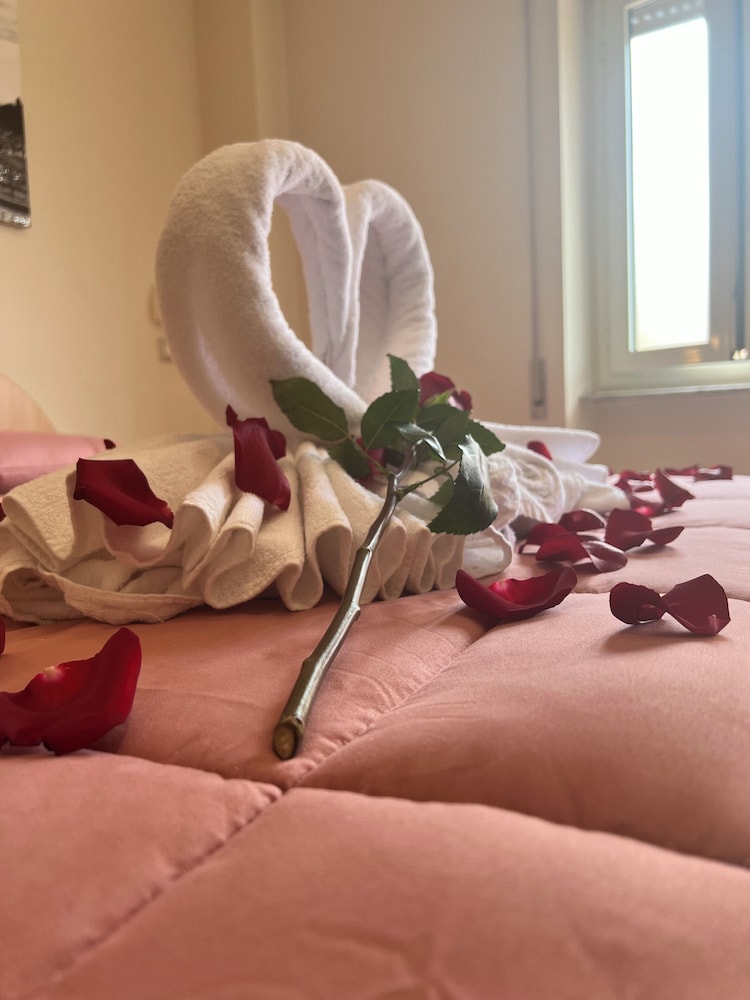 Palazzo Sant'Antonio Roma — Hotel rooms in Rome, Lazio