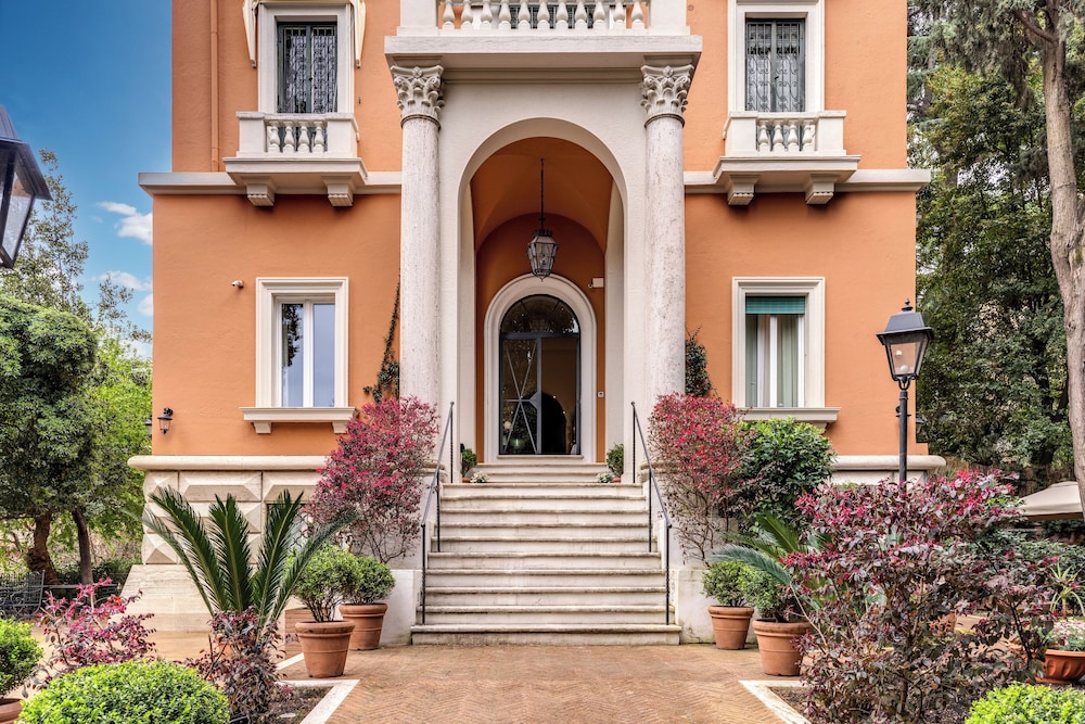 Mangili Garden Hotel — Hotel building in Rome, Lazio