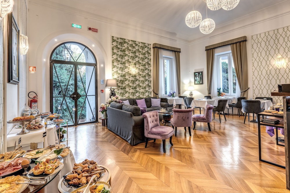 Mangili Garden Hotel — Restaurant & bars in Rome, Lazio