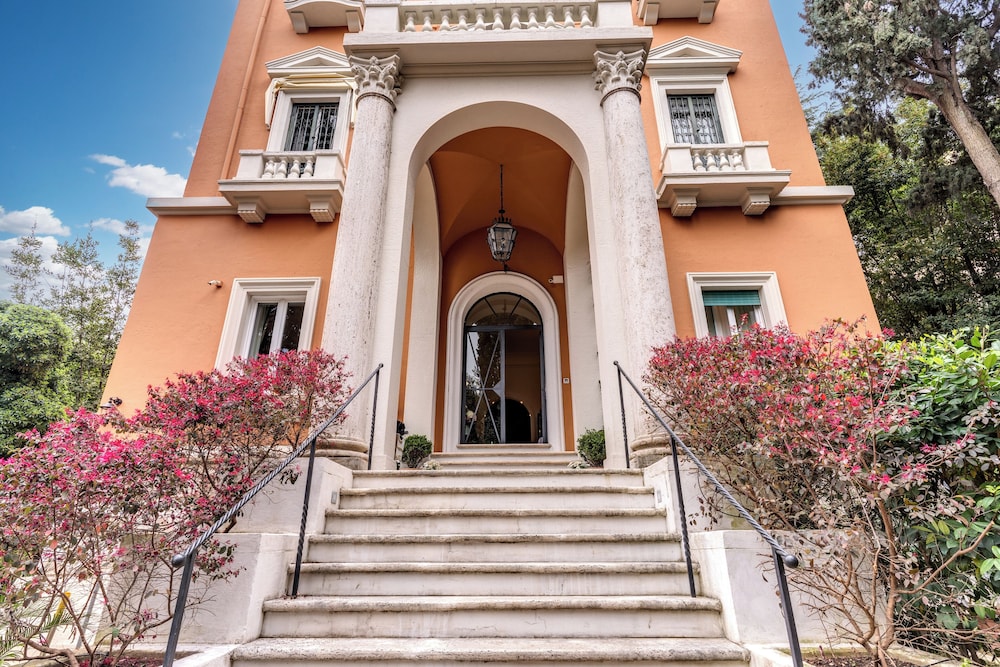 Mangili Garden Hotel — Hotel building in Rome, Lazio