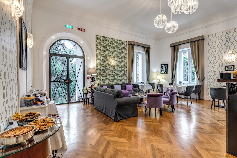 Mangili Garden Hotel — Restaurant & bars in Rome, Lazio