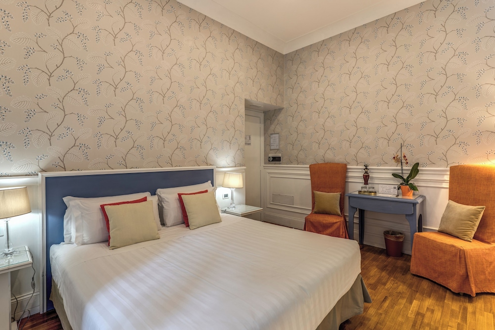 Mangili Garden Hotel — Hotel rooms in Rome, Lazio
