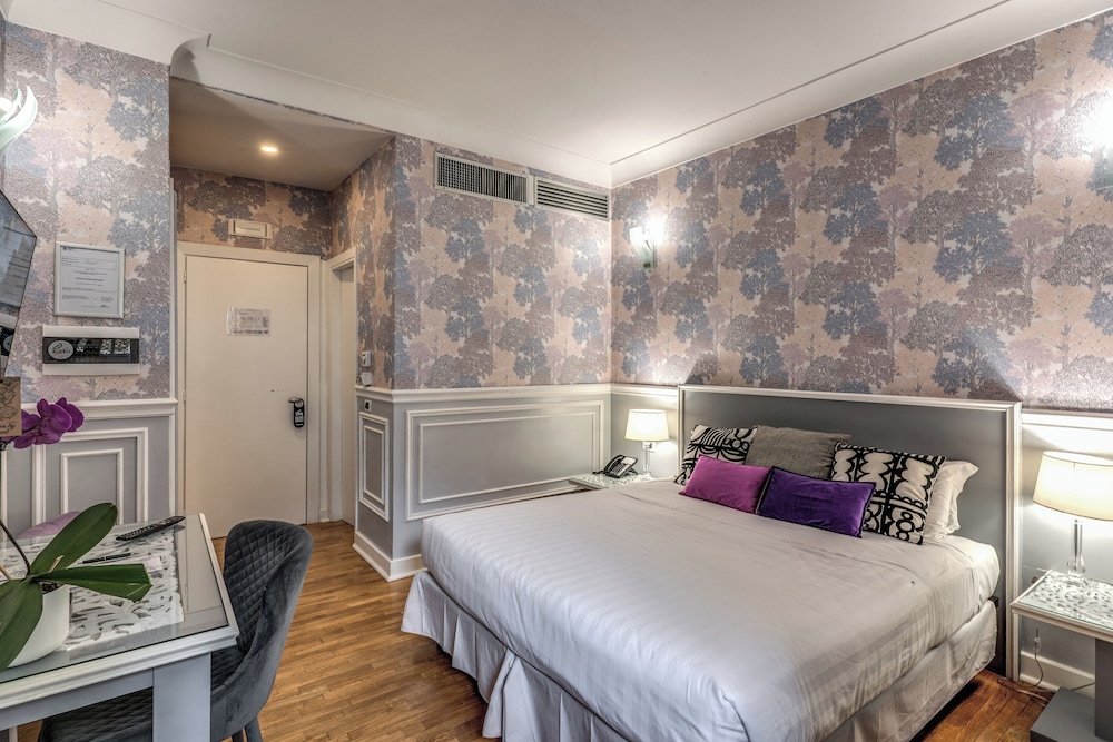 Mangili Garden Hotel — Hotel rooms in Rome, Lazio