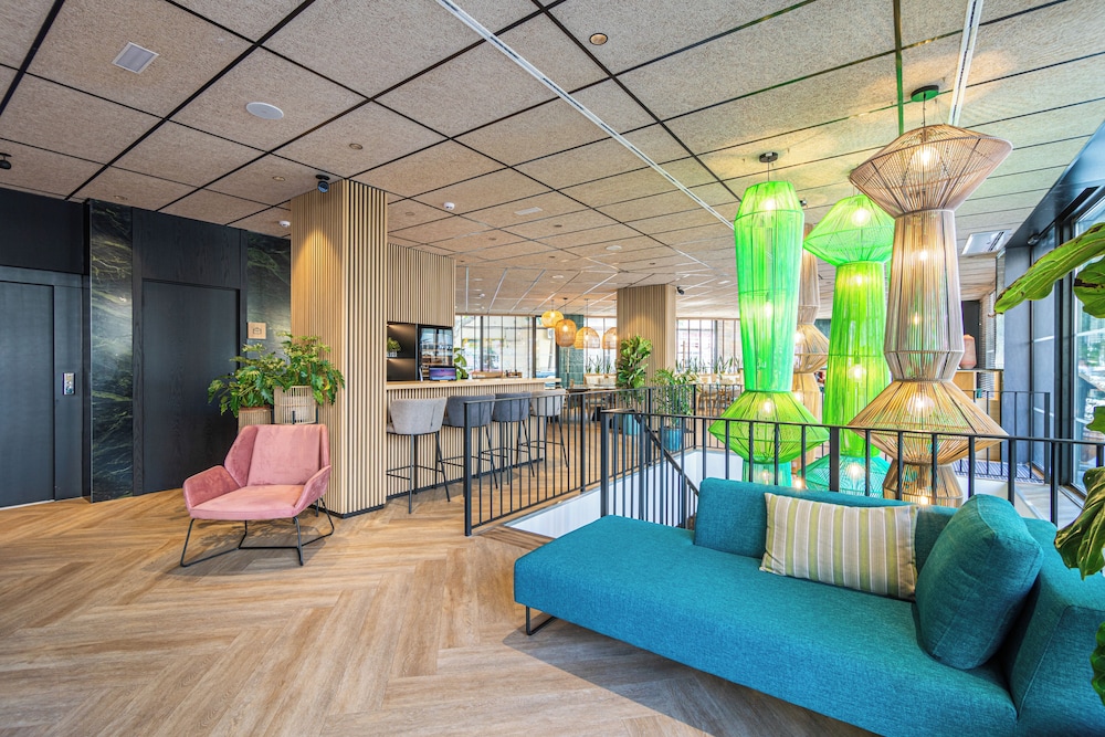 JS Palma Plaza Hotel — Restaurant & bars in Palma de Mallorca, Balearic Islands