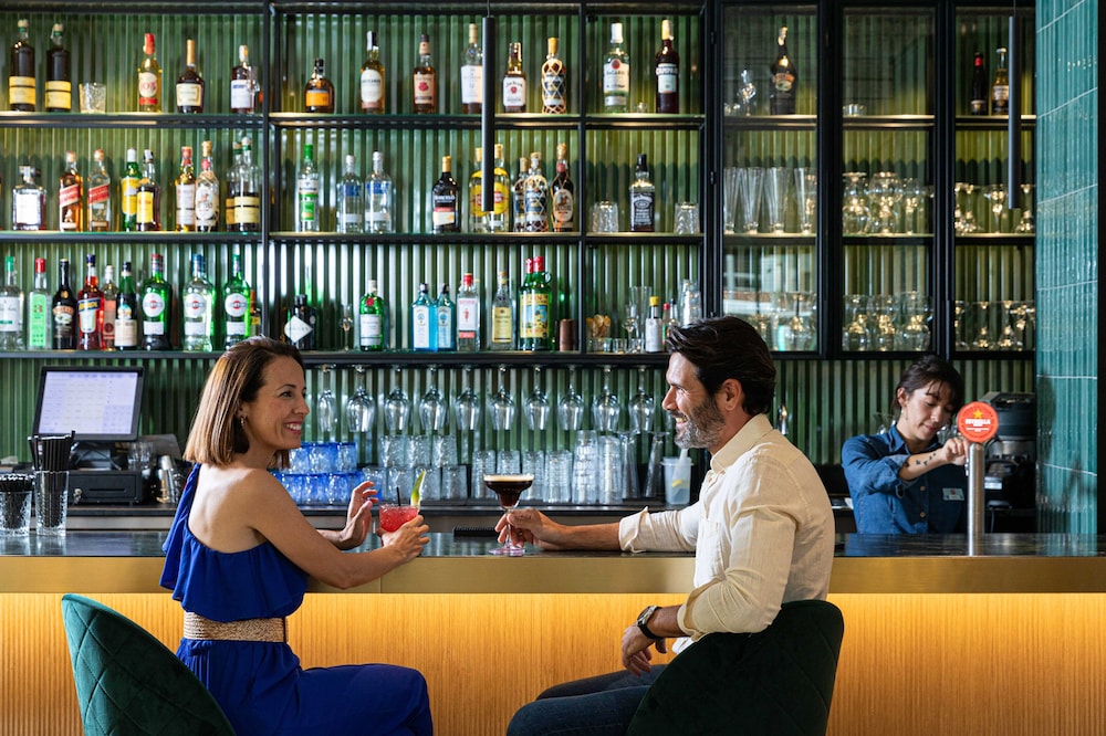 JS Palma Plaza Hotel — Restaurant & bars in Palma de Mallorca, Balearic Islands