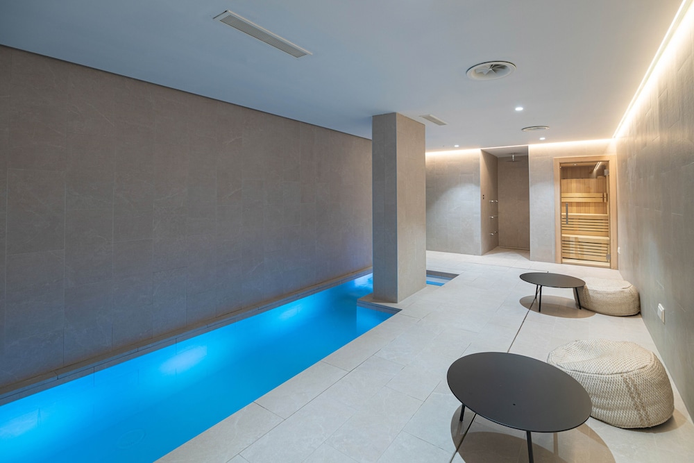 JS Palma Plaza Hotel — Swimming pool in Palma de Mallorca, Balearic Islands