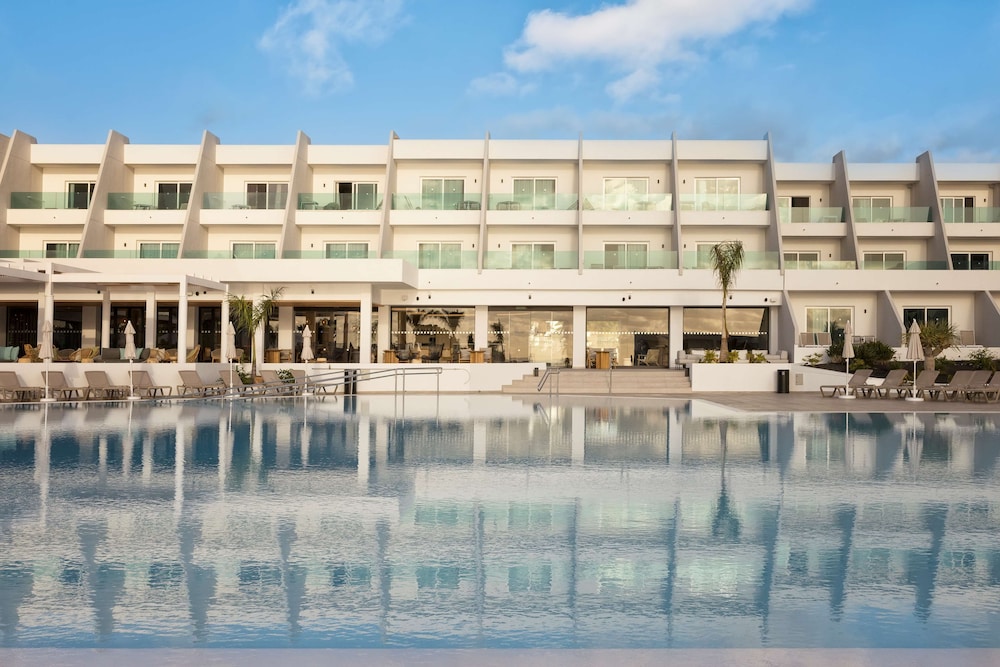Radisson Blu Resort Lanzarote - Adults Only +16 — Hotel building in Costa Teguise, Canary Islands