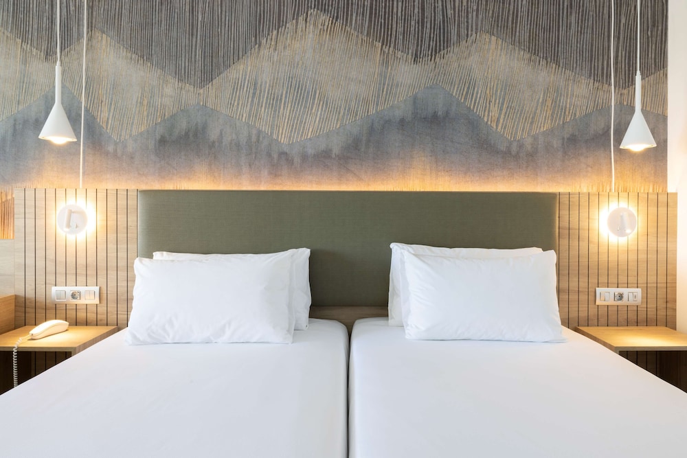 Radisson Blu Resort Lanzarote - Adults Only +16 — Hotel rooms in Costa Teguise, Canary Islands
