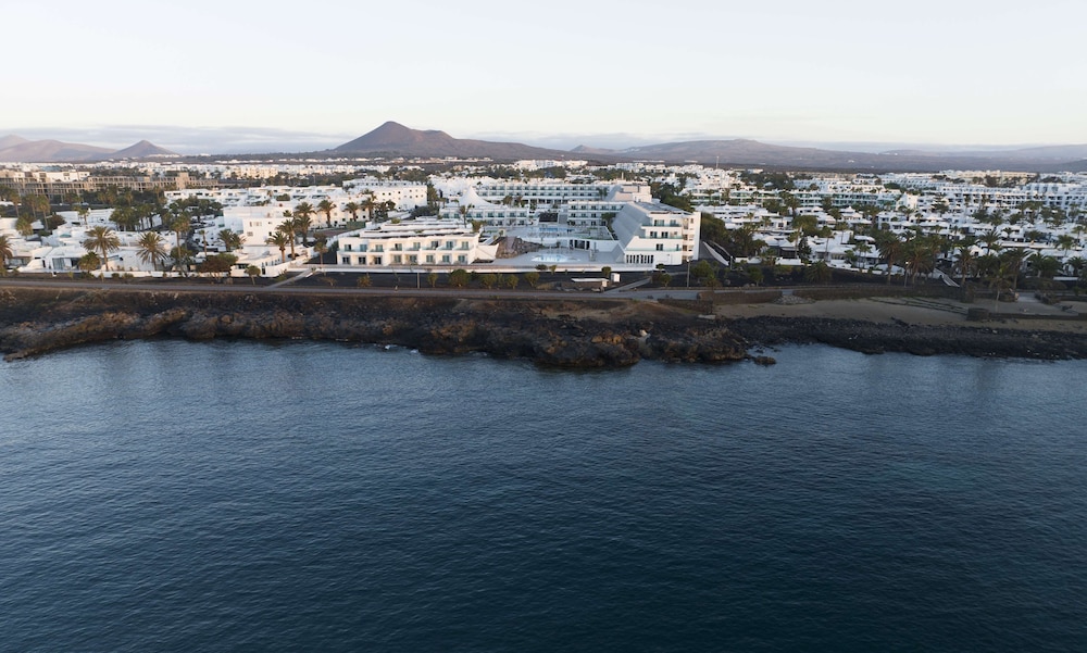 Radisson Blu Resort Lanzarote - Adults Only +16 — Hotel building in Costa Teguise, Canary Islands