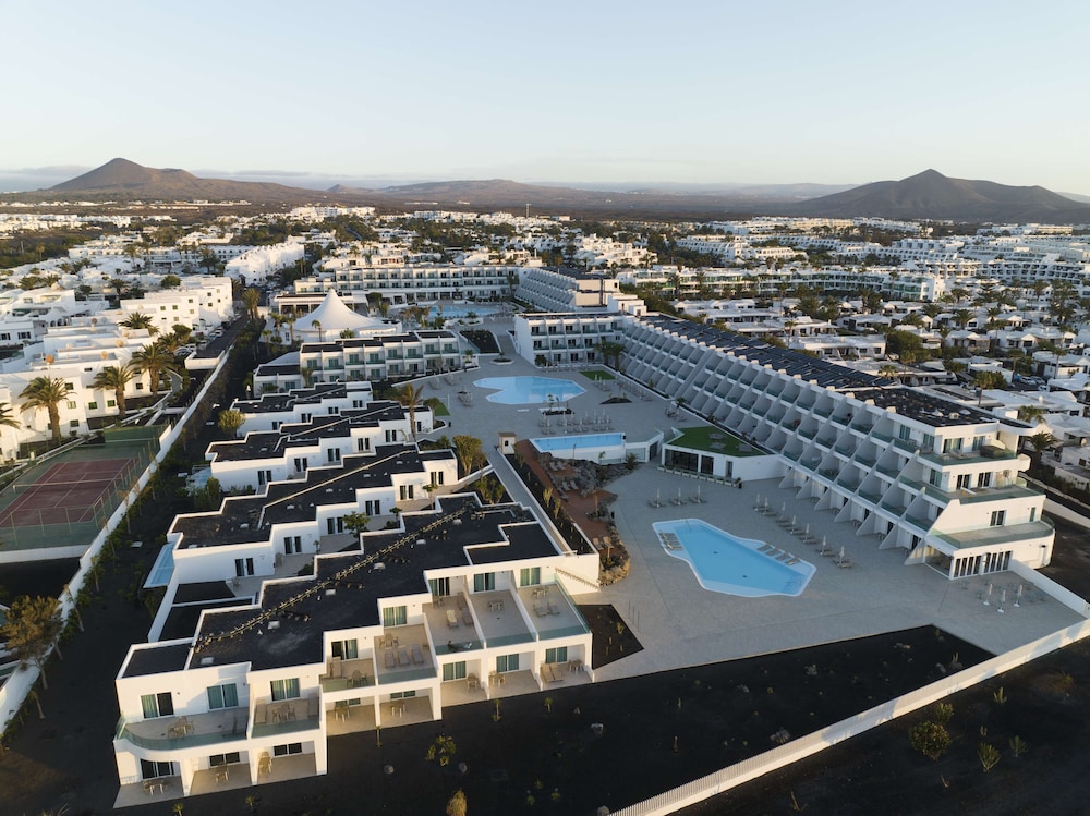Radisson Blu Resort Lanzarote - Adults Only +16 — Hotel building in Costa Teguise, Canary Islands