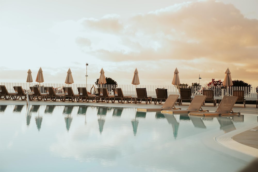 Radisson Blu Resort Lanzarote - Adults Only +16 — Swimming pool in Costa Teguise, Canary Islands
