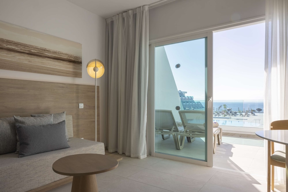 Radisson Blu Resort Lanzarote - Adults Only +16 — Hotel rooms in Costa Teguise, Canary Islands