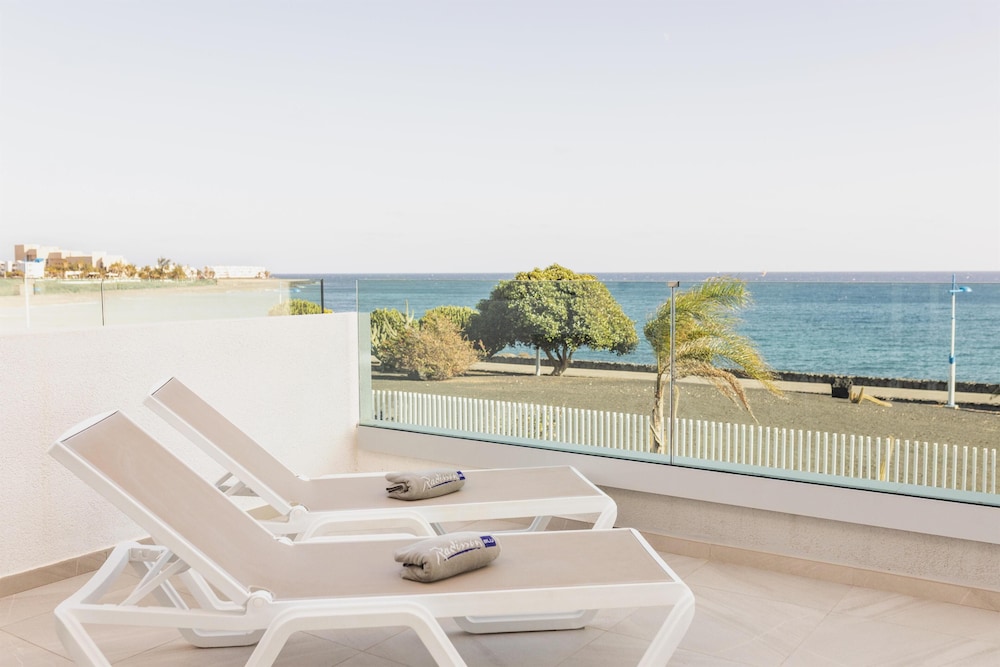 Radisson Blu Resort Lanzarote - Adults Only +16 — Hotel rooms in Costa Teguise, Canary Islands