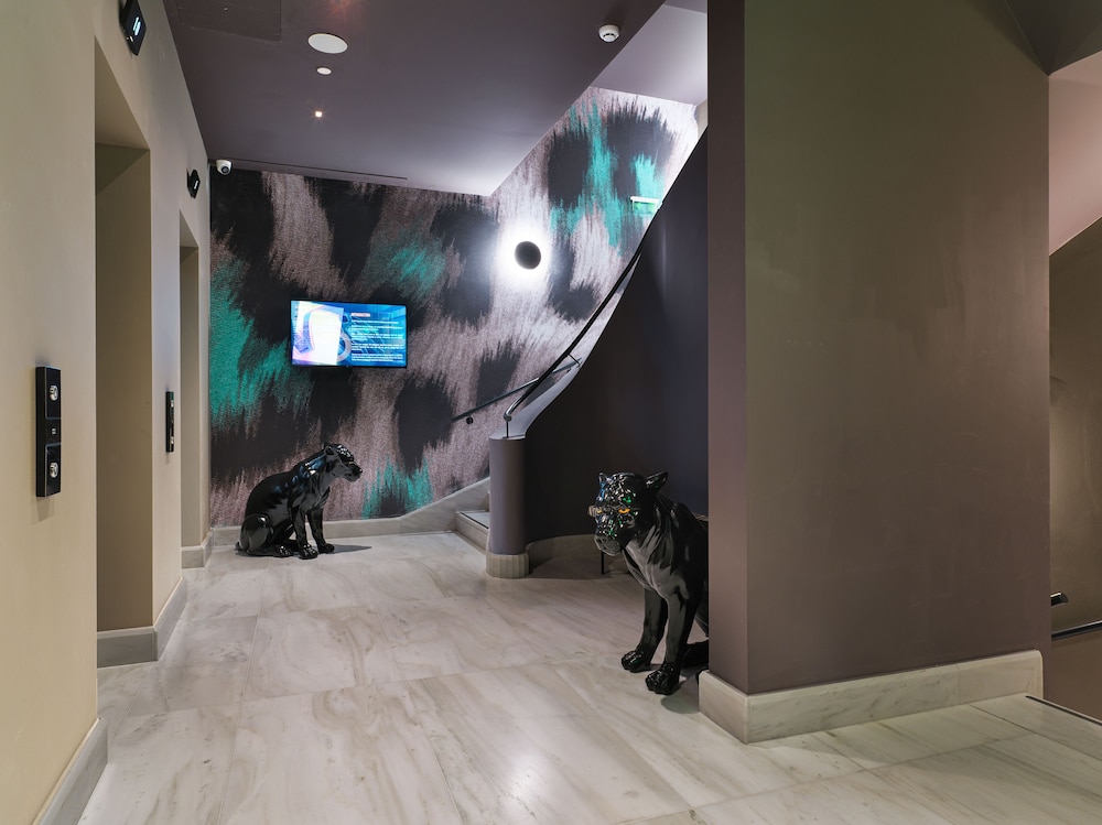 NYX Esperia Palace Hotel Athens — Hotel building in Athens, Attica