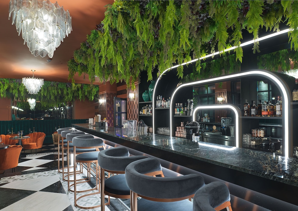 NYX Esperia Palace Hotel Athens — Restaurant & bars in Athens, Attica