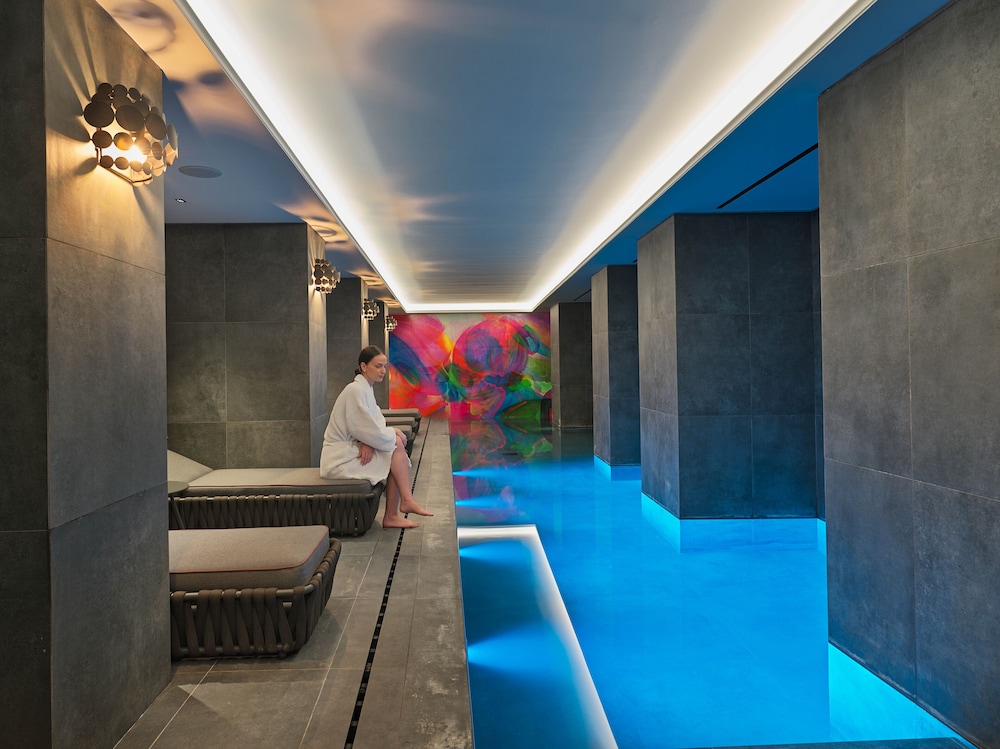 NYX Esperia Palace Hotel Athens — Swimming pool in Athens, Attica