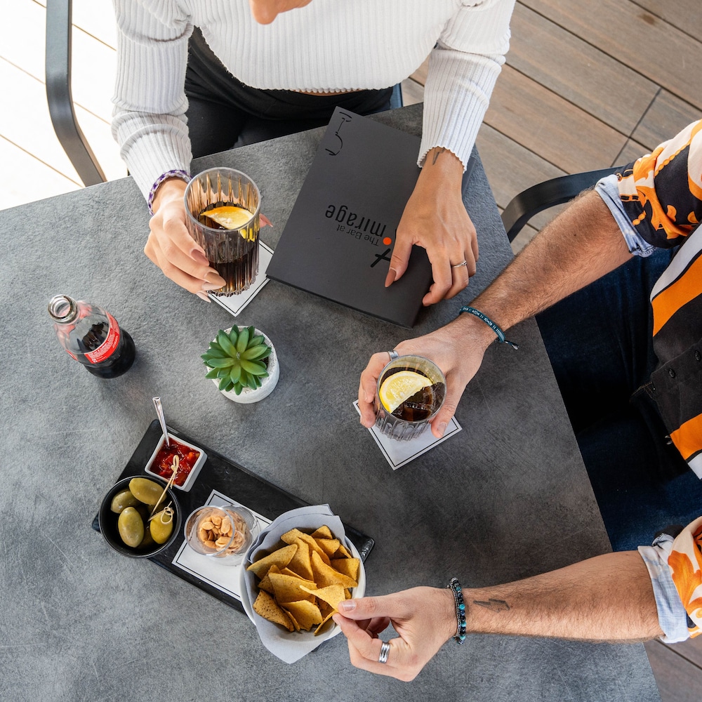 Lake Front Hotel Mirage — Restaurant & bars in Riva del Garda, Trentino-Alto Adige