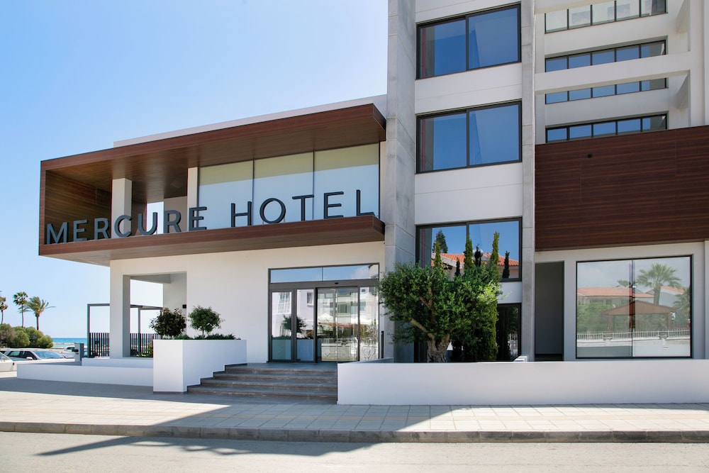 Mercure Larnaca Beach Resort - zdjęcie 2
