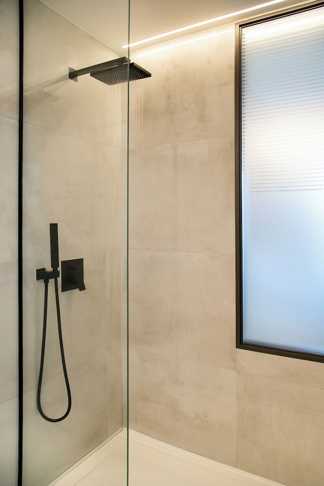 Mercure Larnaca Beach Resort — Hotel rooms in Oroklini, Larnaca Region