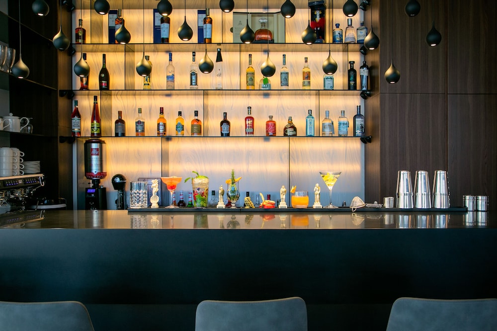 Mercure Larnaca Beach Resort — Restaurant & bars in Oroklini, Larnaca Region