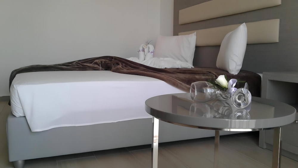 Captain Pier Hotel — Hotel rooms in Protaras, Famagusta Region
