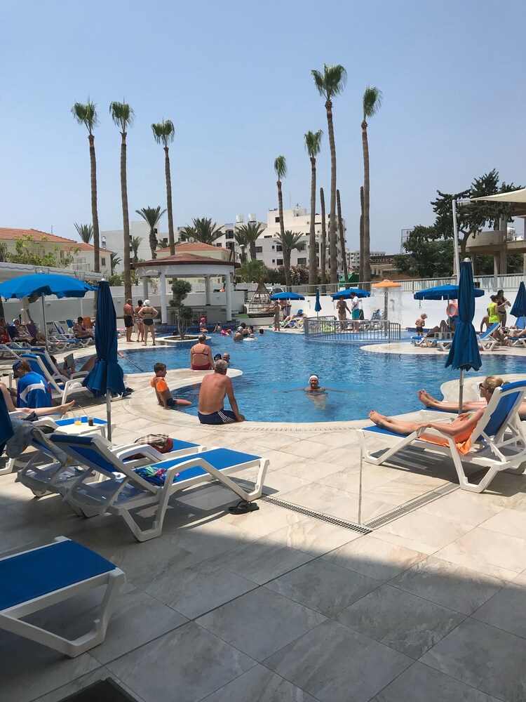 Captain Pier Hotel — Swimming pool in Protaras, Famagusta Region