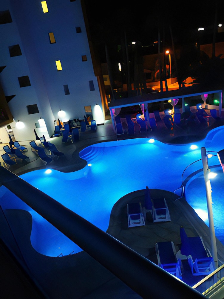 Captain Pier Hotel — Swimming pool in Protaras, Famagusta Region