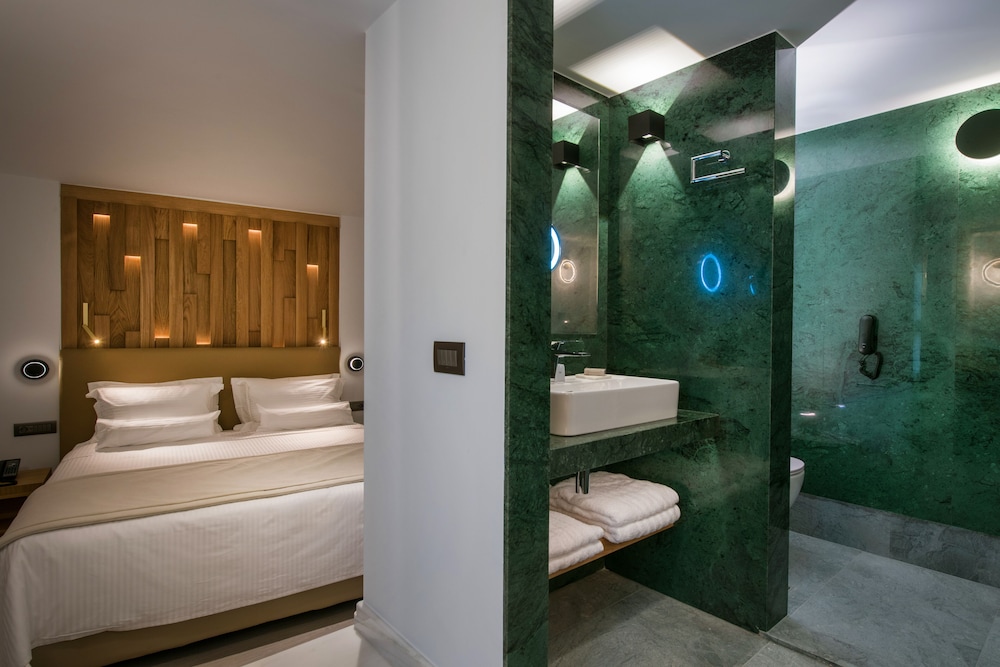 Dimargio Luxury Hotel & Spa — Hotel rooms in Heraklion