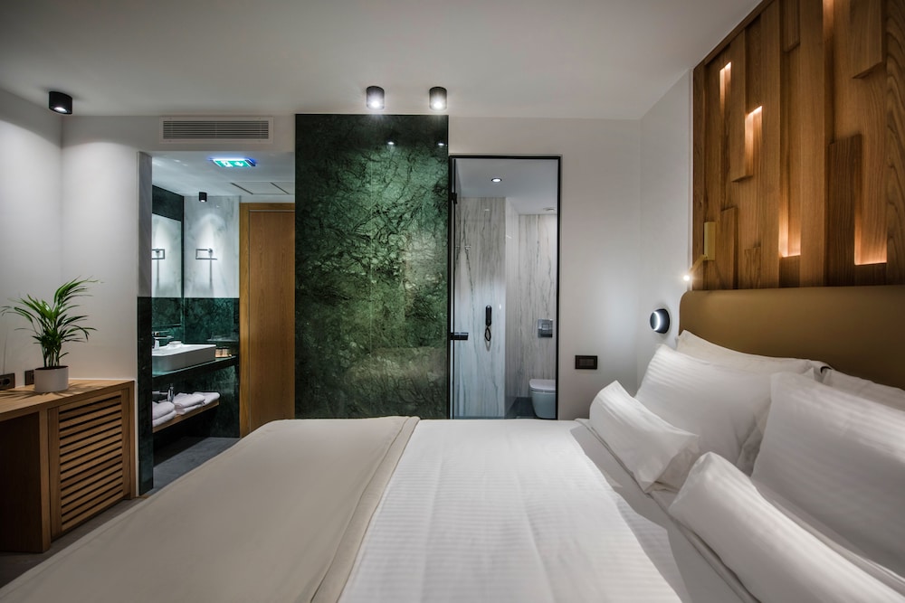 Dimargio Luxury Hotel & Spa — Hotel rooms in Heraklion