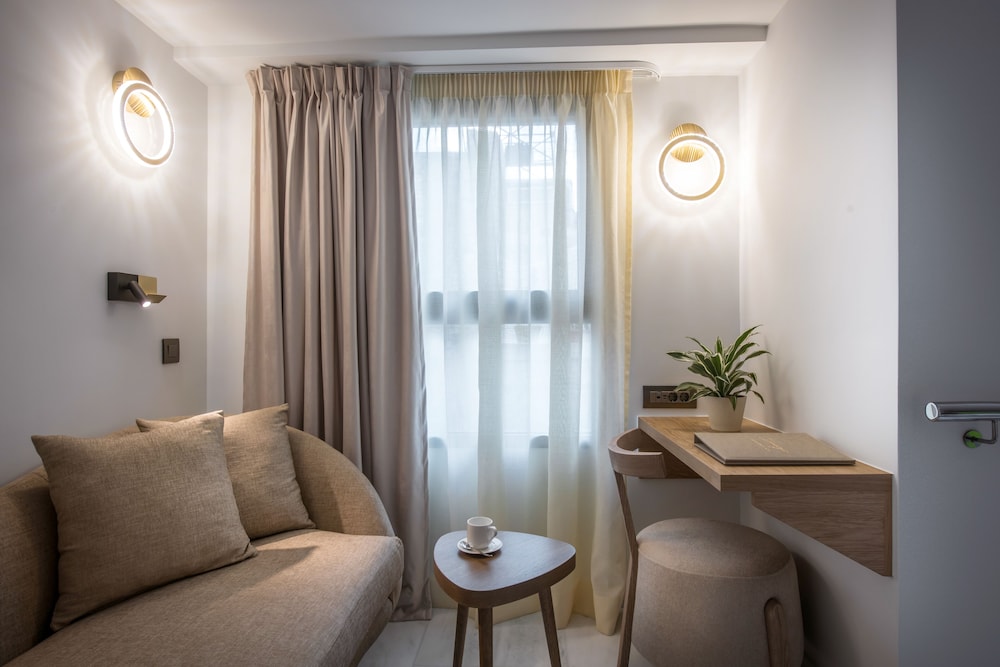 Dimargio Luxury Hotel & Spa — Hotel rooms in Heraklion