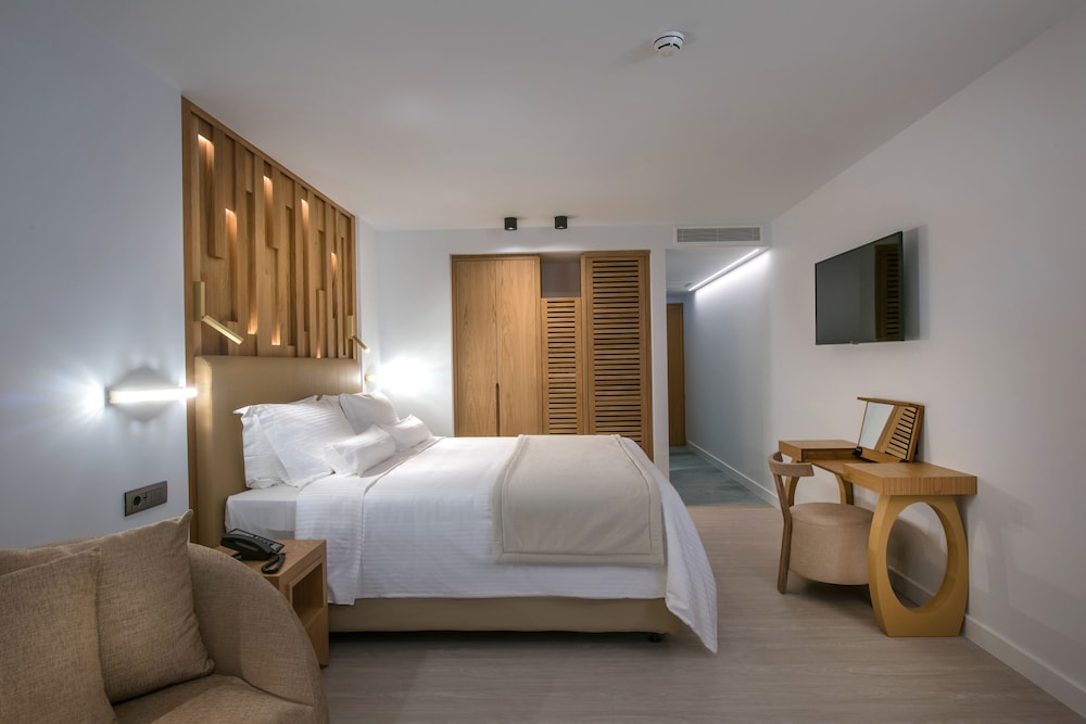 Dimargio Luxury Hotel & Spa — Hotel rooms in Heraklion