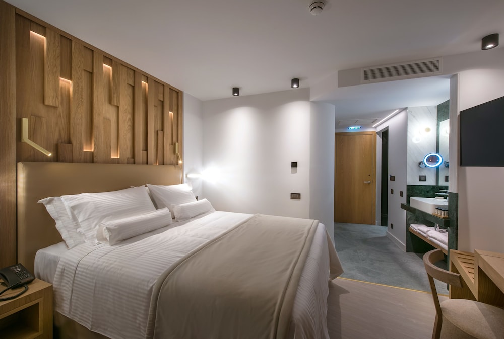Dimargio Luxury Hotel & Spa — Hotel rooms in Heraklion