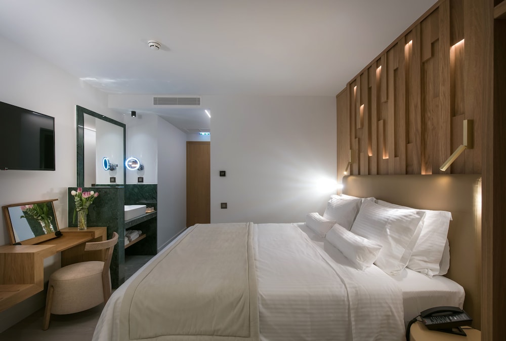 Dimargio Luxury Hotel & Spa — Hotel rooms in Heraklion