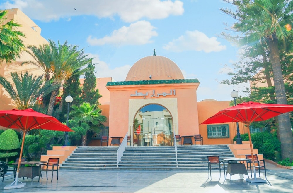 Hotel Marabout - Families and Couples Only — Hotel building in Sousse, Sousse